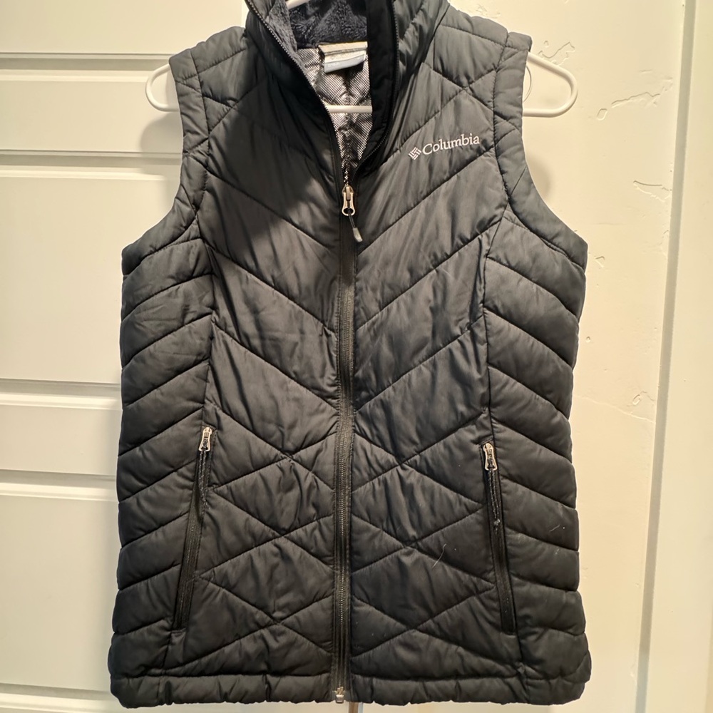 Columbia Black Quilted Vest
